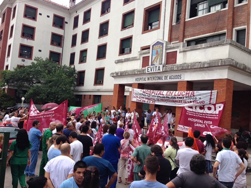 Protesta de Cicop frente al hospital Evita de Lanús