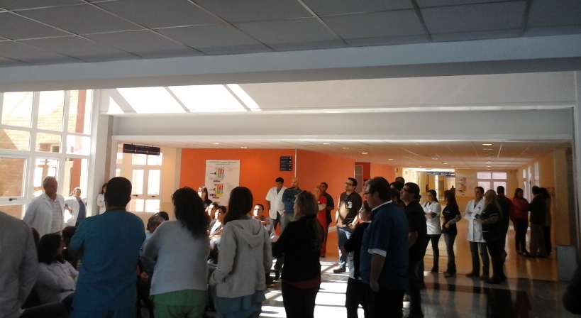 LA RIOJA | MASIVA ASAMBLEA EN EL HOSPITAL DE LA MADRE Y EL NIÑO